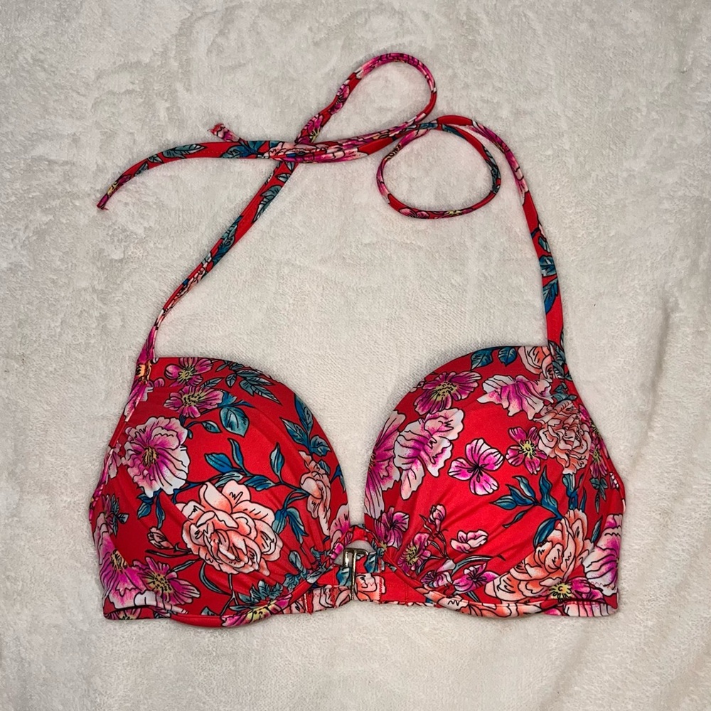 Cute push-up bikini top